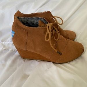 TOMS wedge bootie